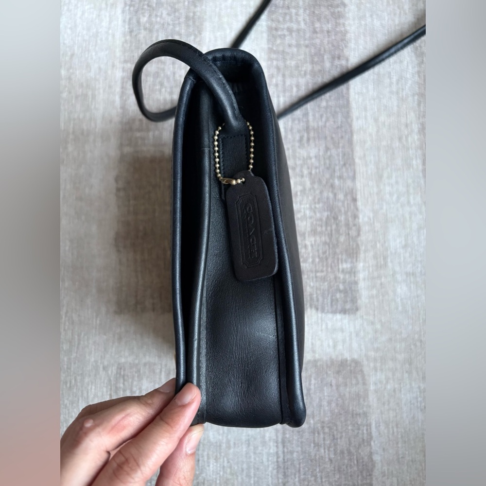 COACH Vintage Compact Pouch Black Leather Crossbody Shoulder Bag 9620 **READ** - Picture 3 of 12